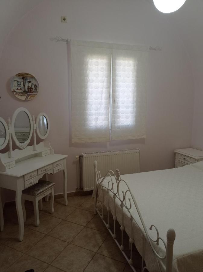 Anna Apartment Kastrisianika Bagian luar foto